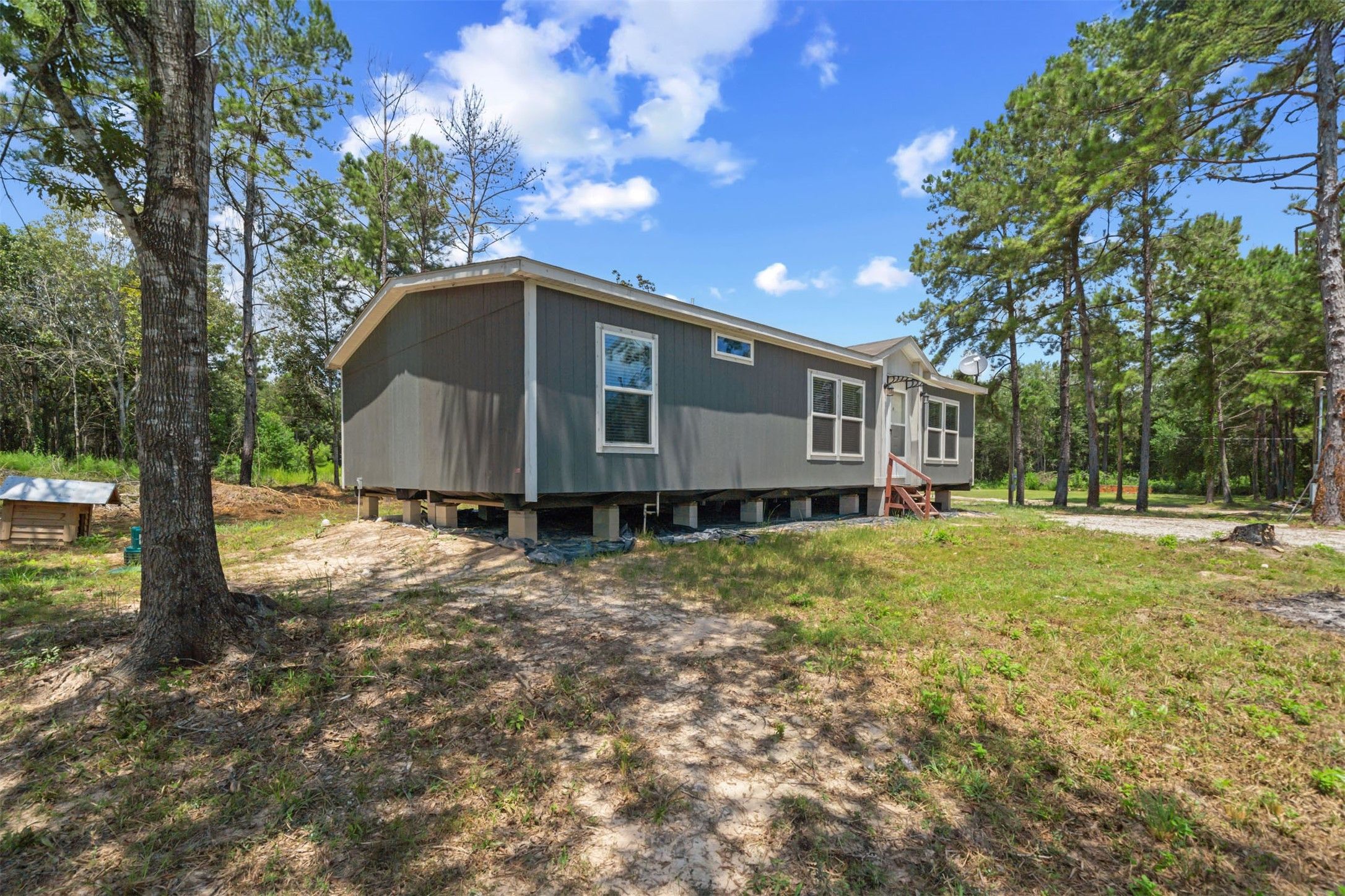 Land Listing Agent Photo