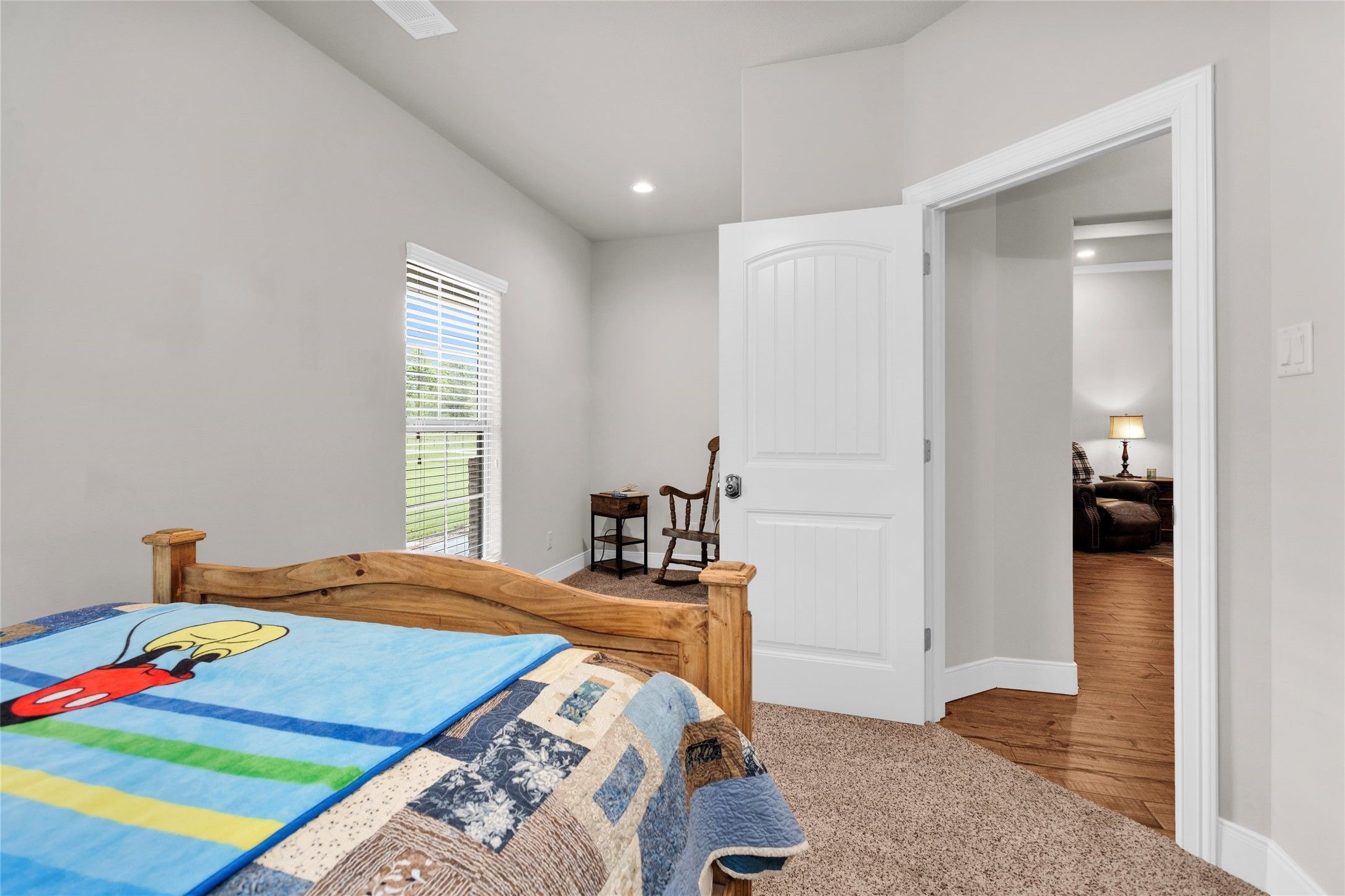 Land Listing Agent Photo
