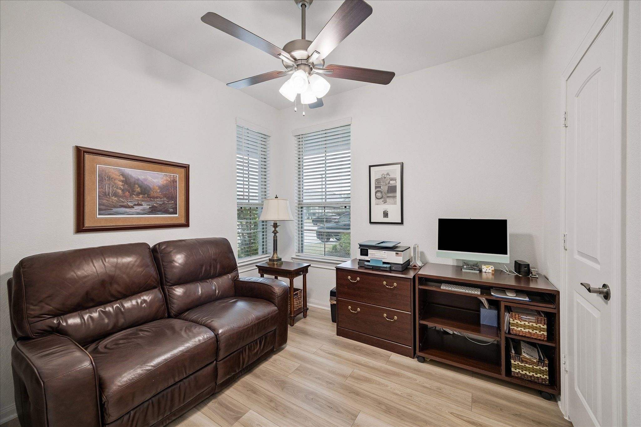 Land Listing Agent Photo