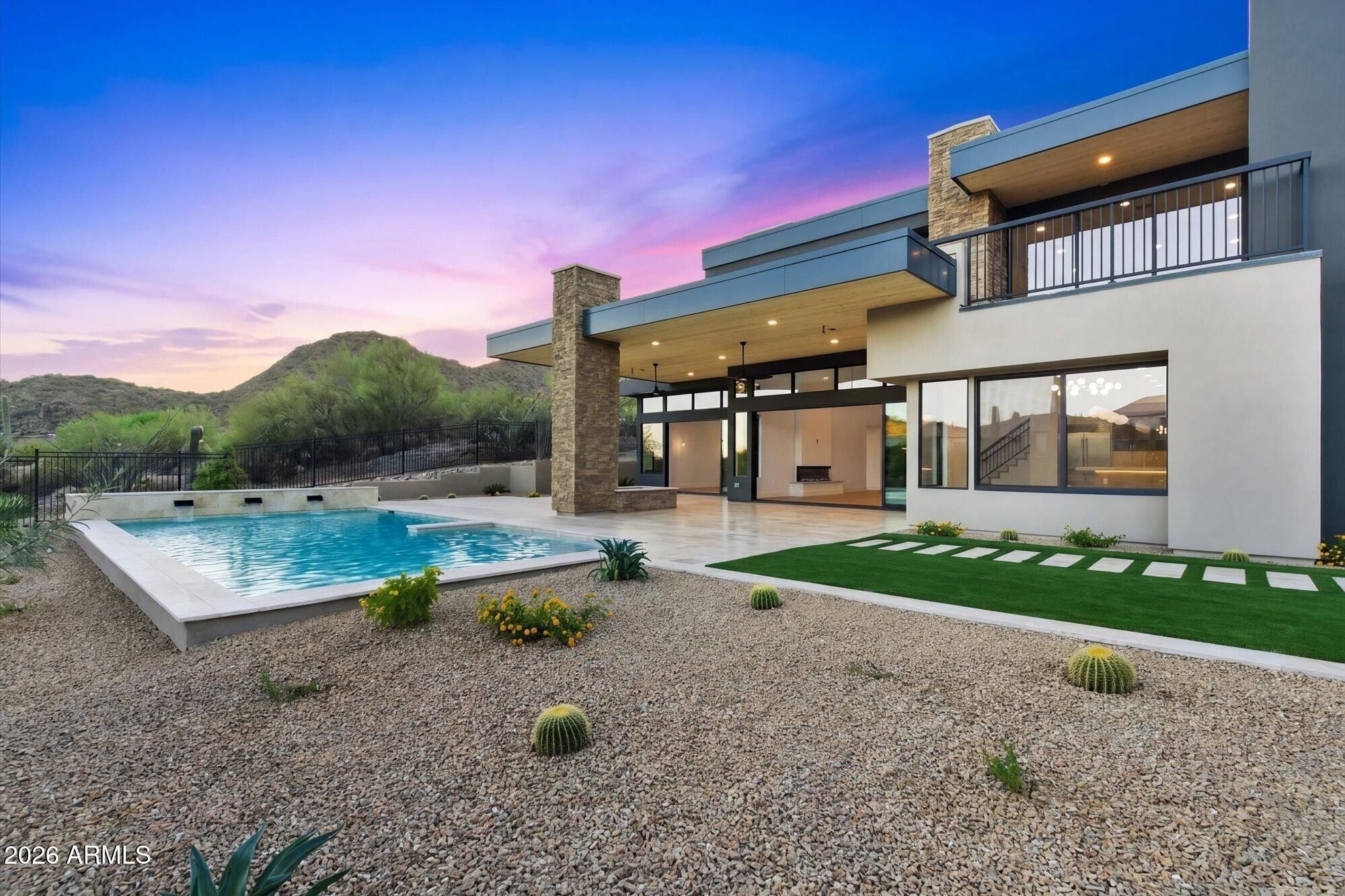 Land Listing Agent Photo