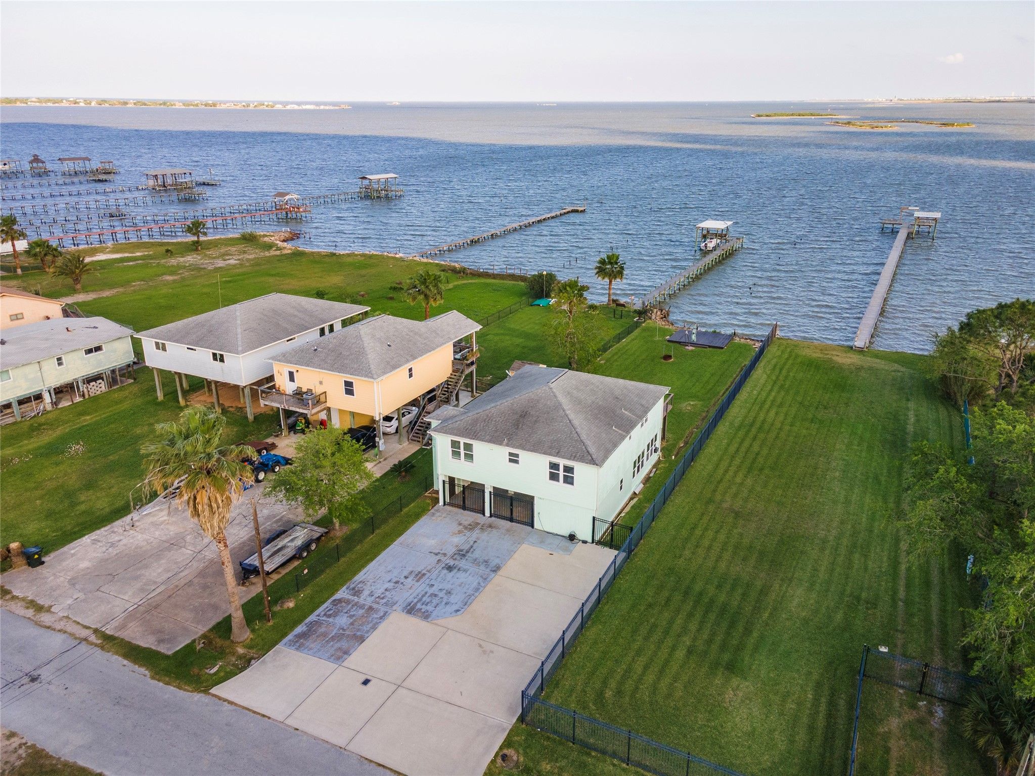 Land Listing Agent Photo