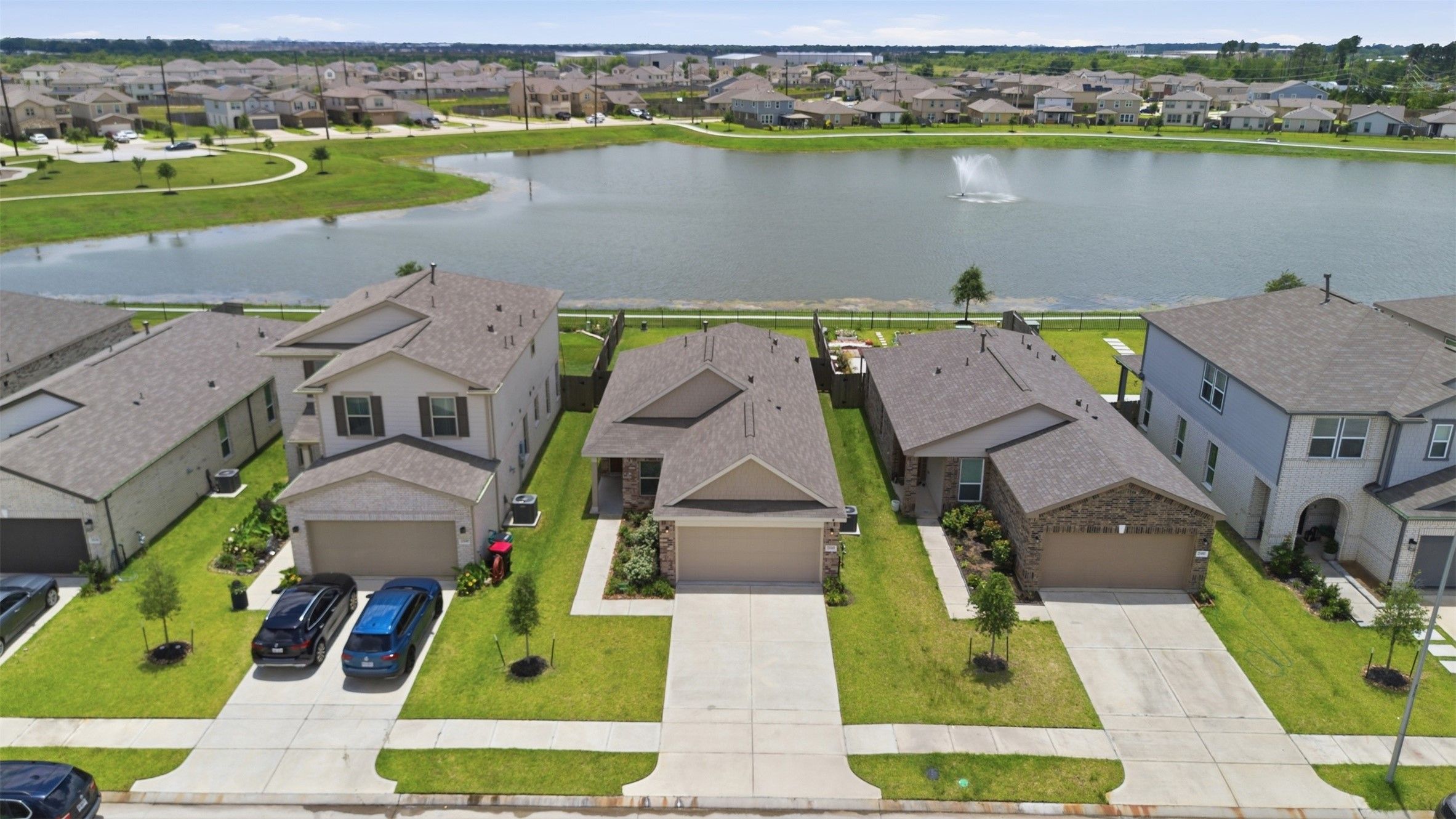 Land Listing Agent Photo