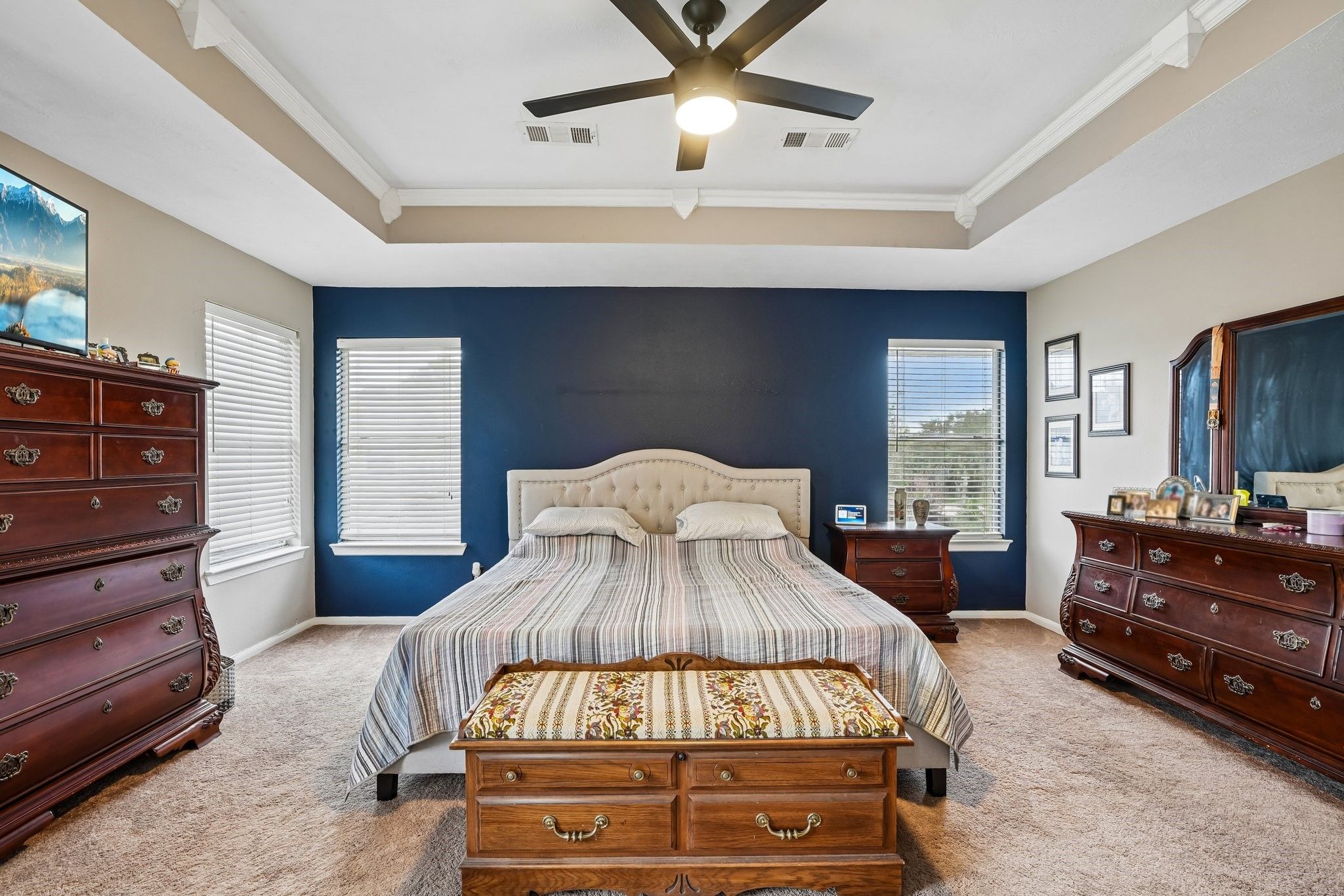 Land Listing Agent Photo