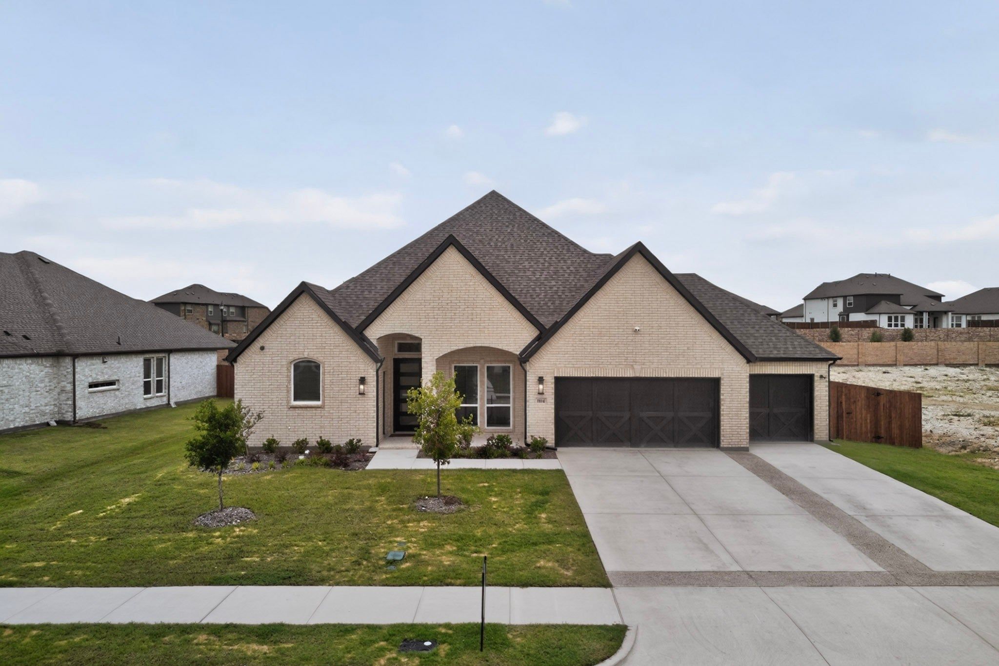 Land Listing Agent Photo