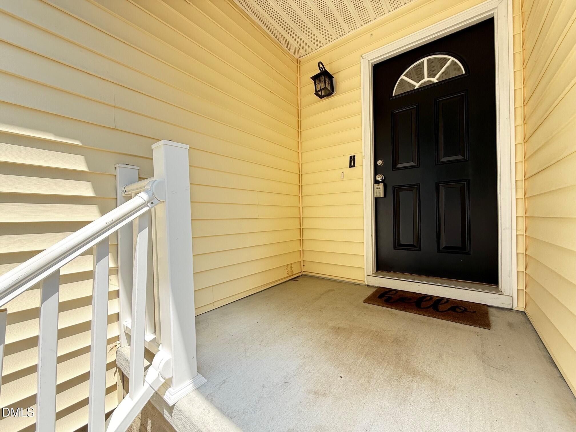 Land Listing Agent Photo