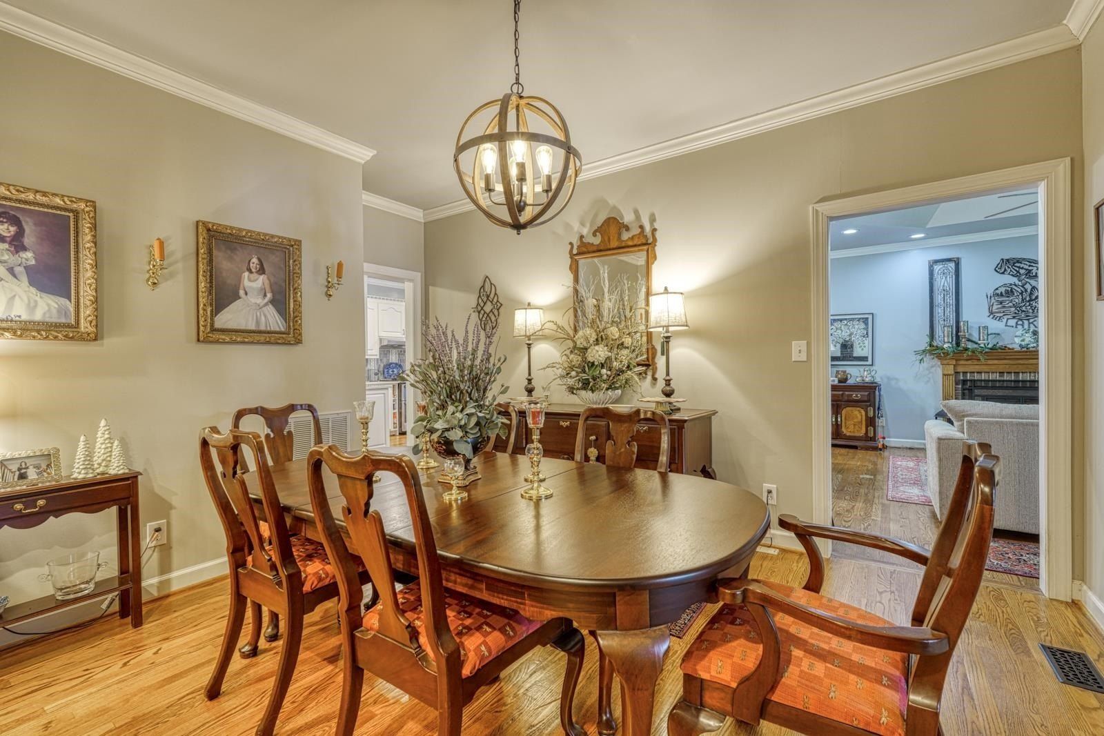 Land Listing Agent Photo