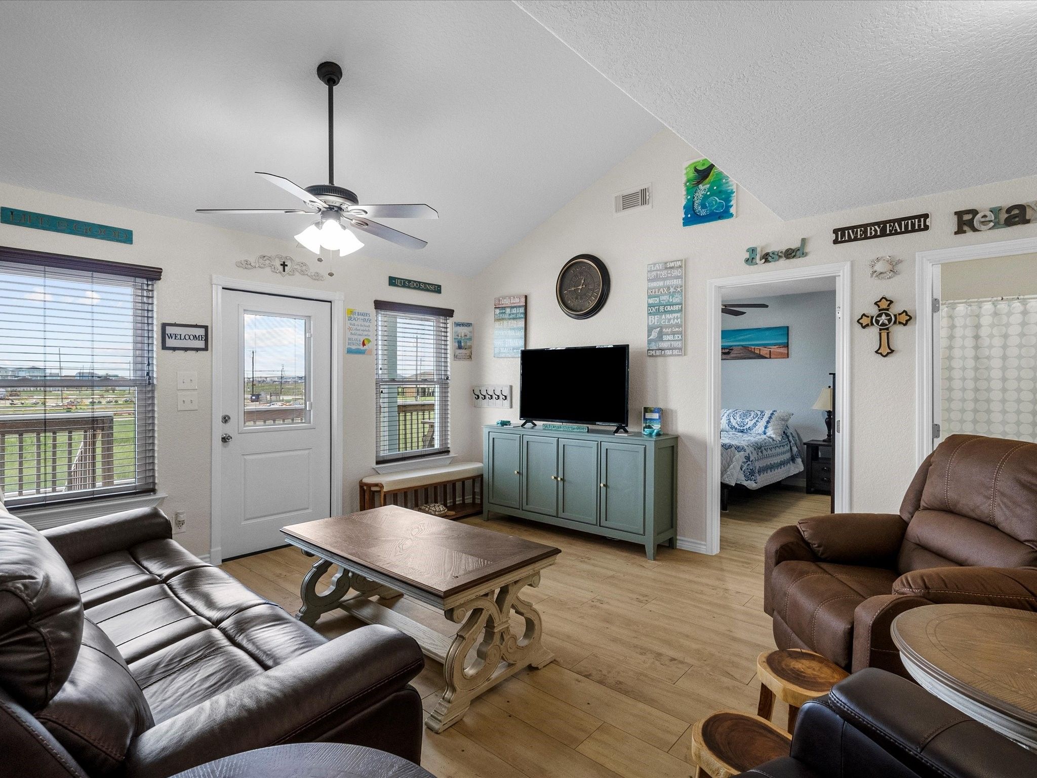 Land Listing Agent Photo