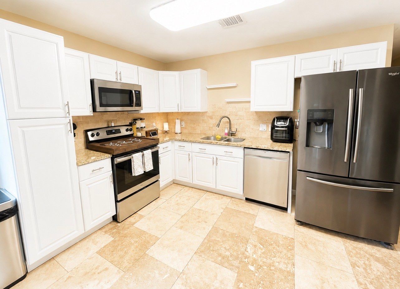 Land Listing Agent Photo
