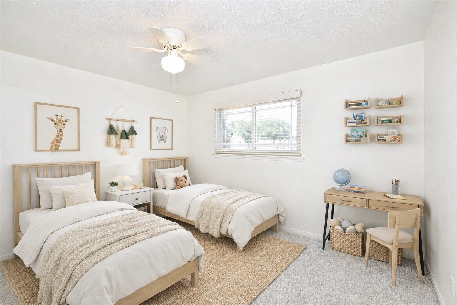 Land Listing Agent Photo