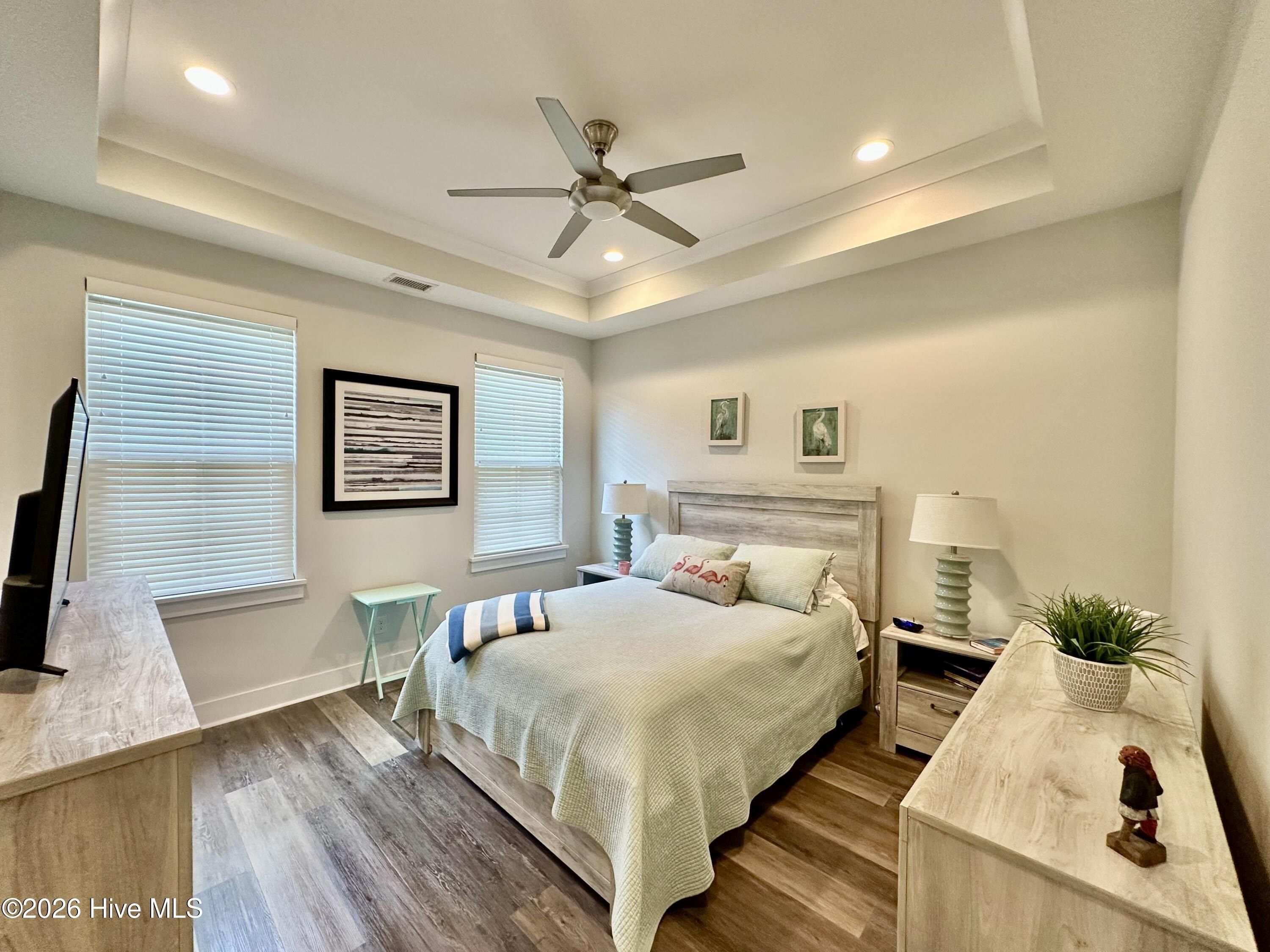 Land Listing Agent Photo