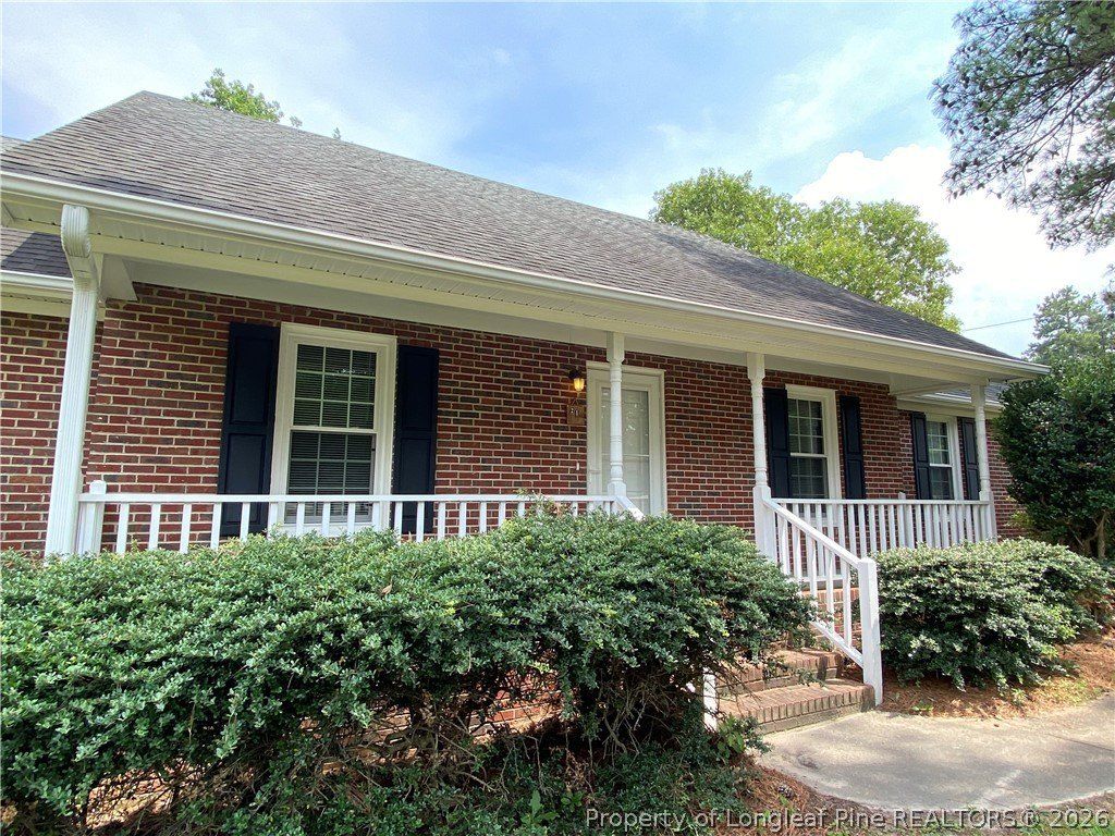 Land Listing Agent Photo