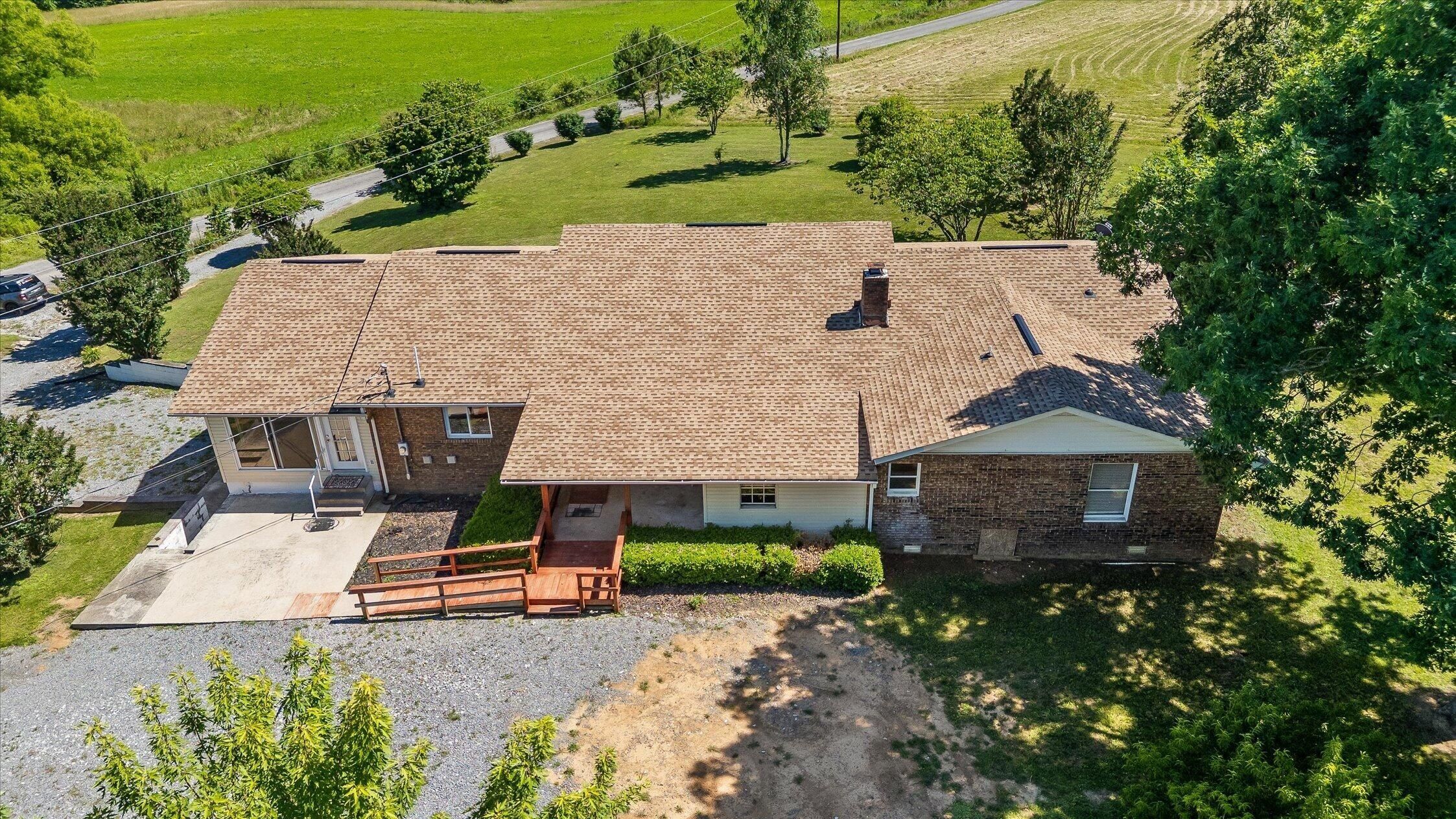 Land Listing Agent Photo