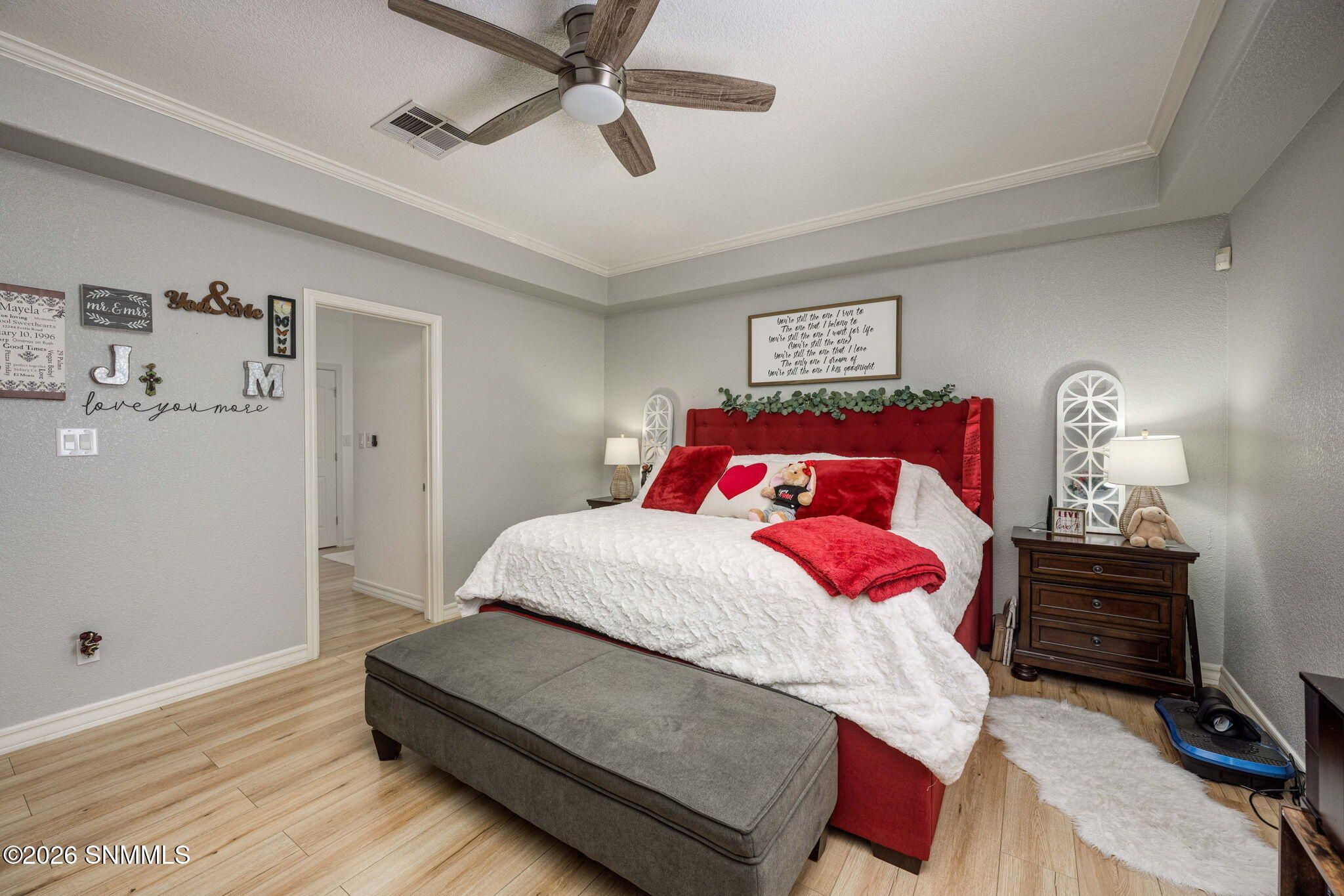 Land Listing Agent Photo