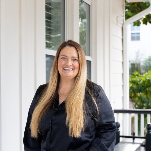Land Listing Agent Photo