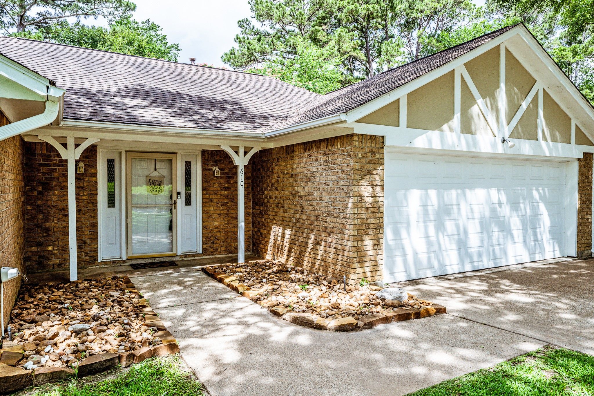 Land Listing Agent Photo