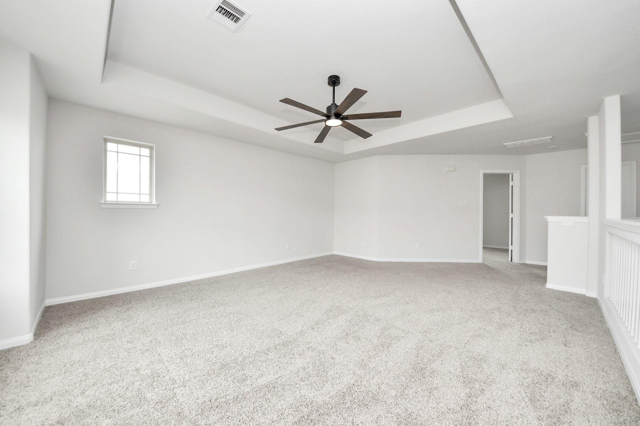 Land Listing Agent Photo