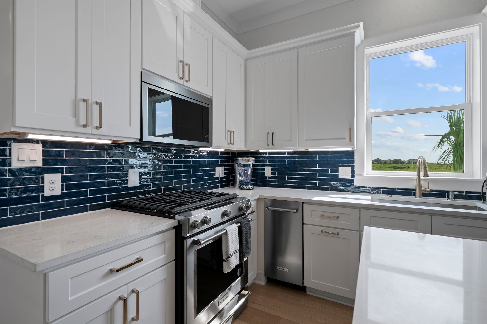 Land Listing Agent Photo