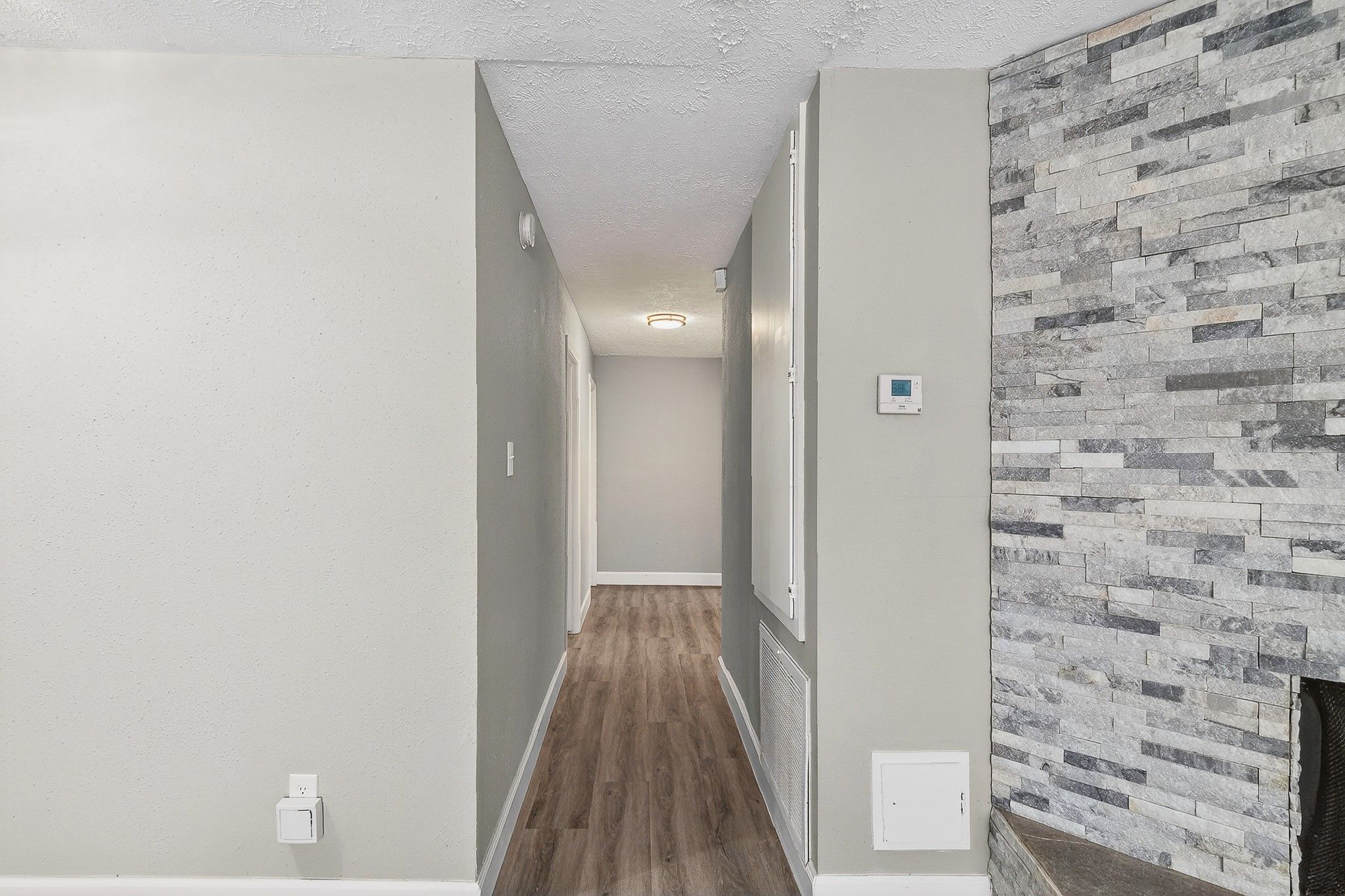 Land Listing Agent Photo