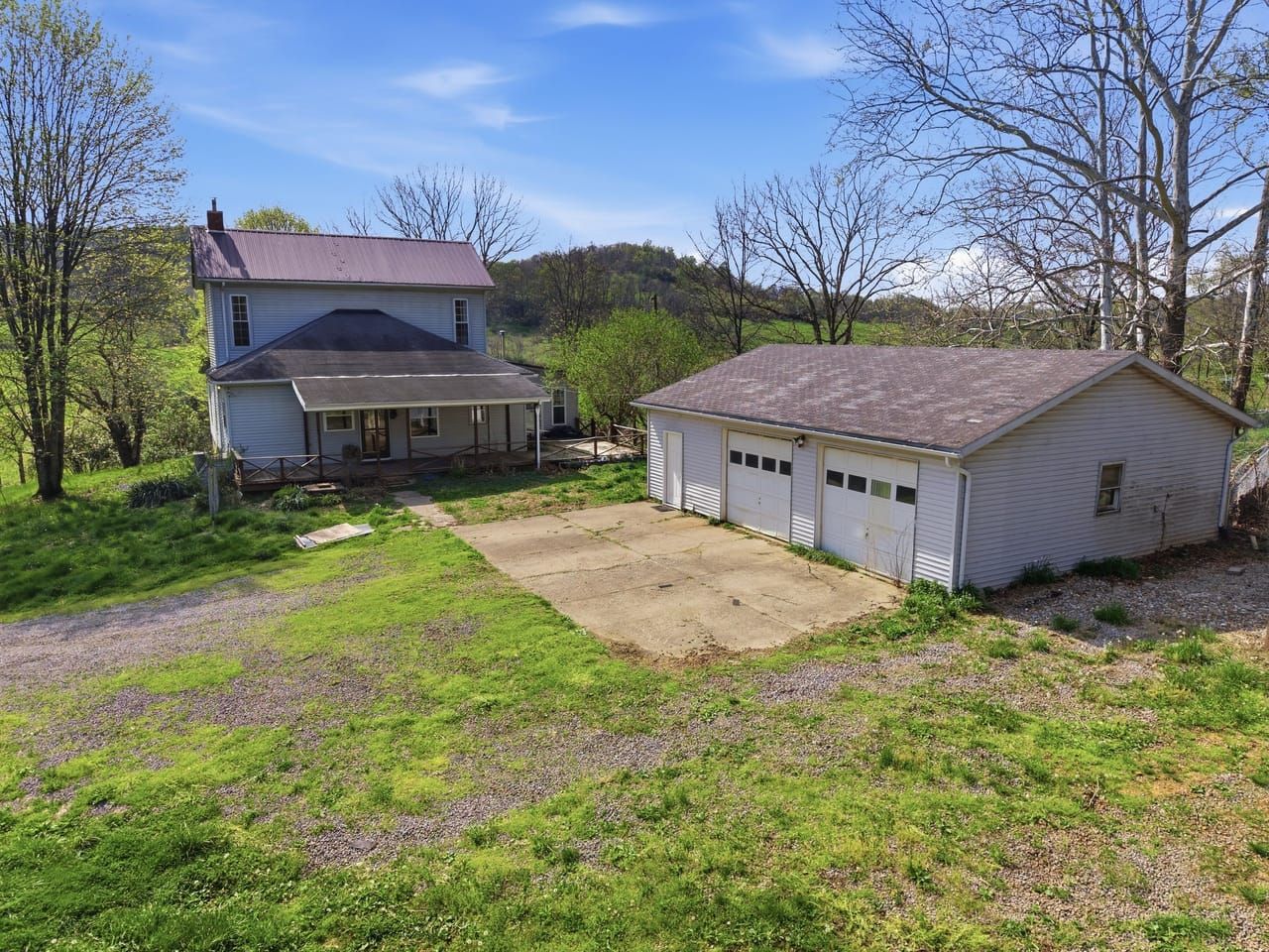 Land Listing Agent Photo