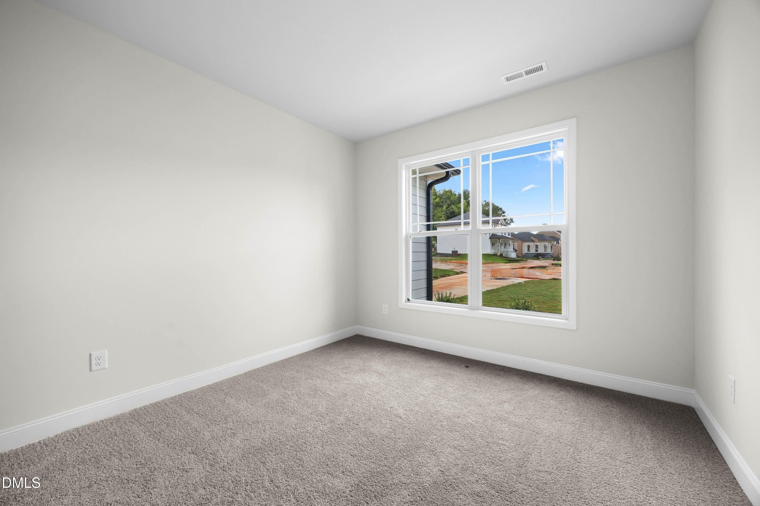 Land Listing Agent Photo