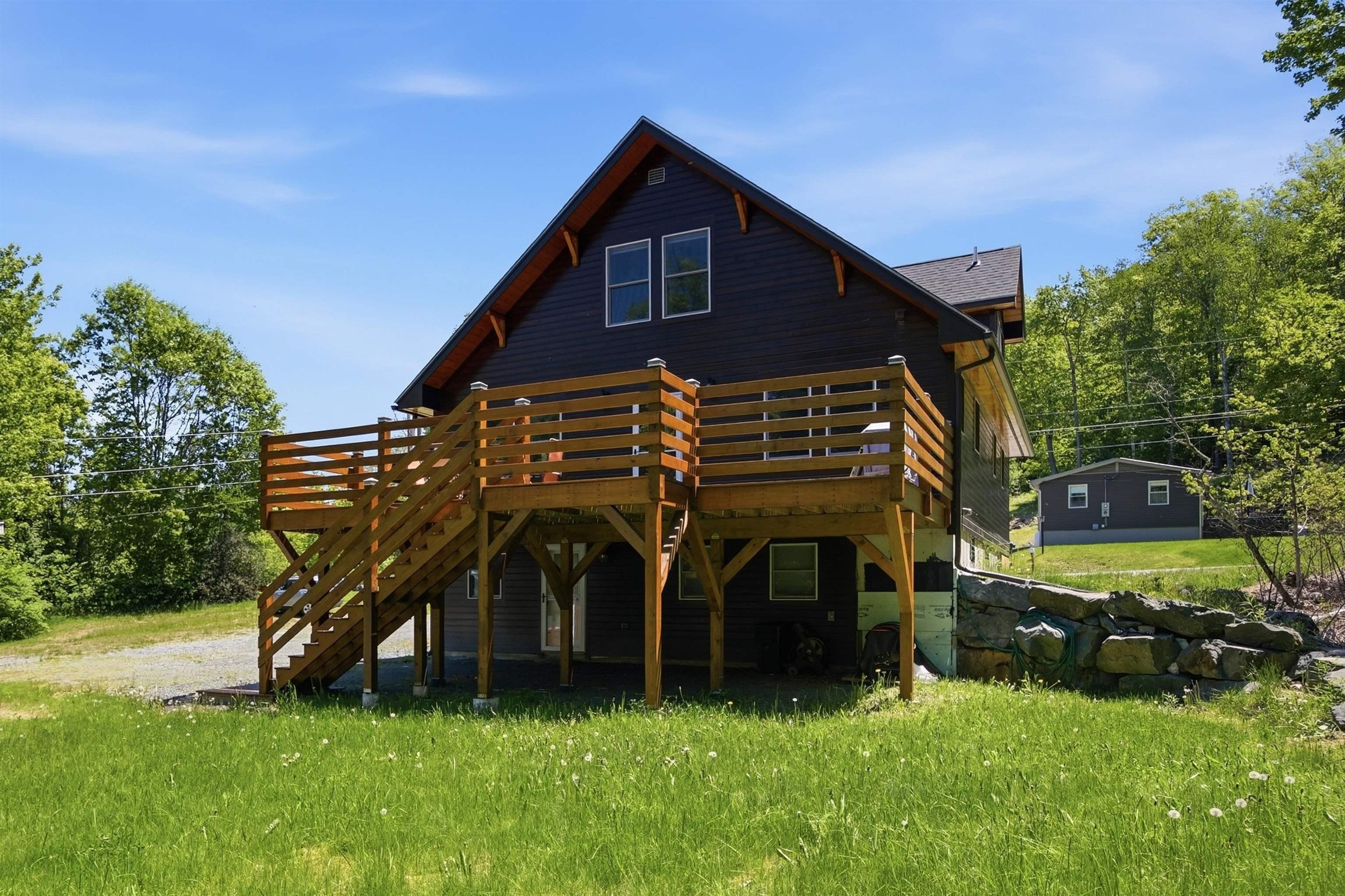 Land Listing Agent Photo