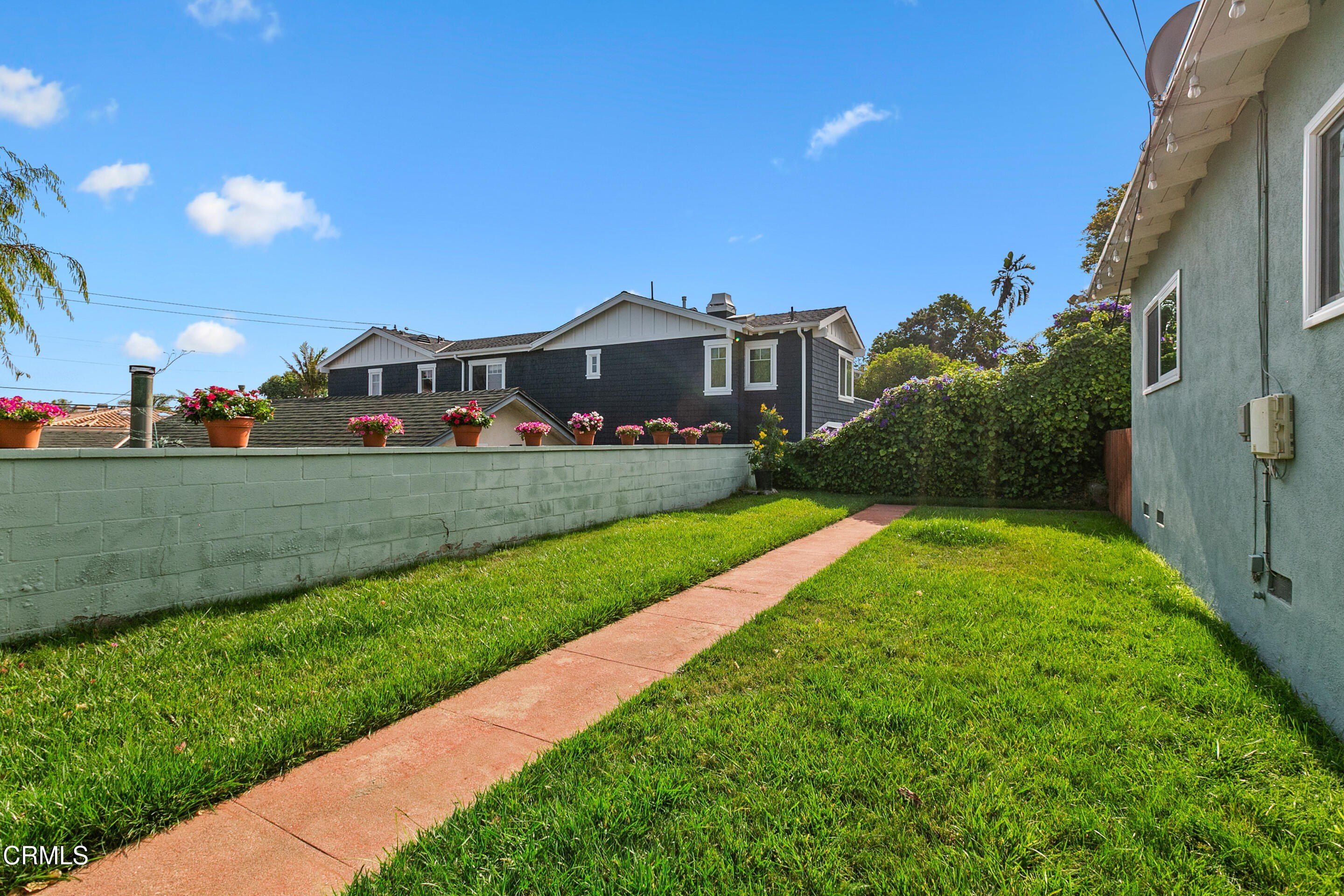 Land Listing Agent Photo