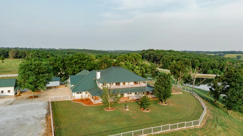 Nearby Listing Image