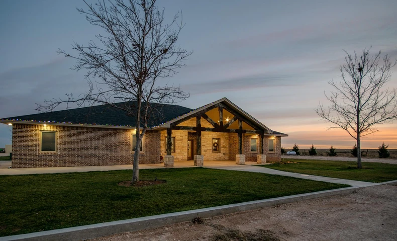 Nearby Listing Image