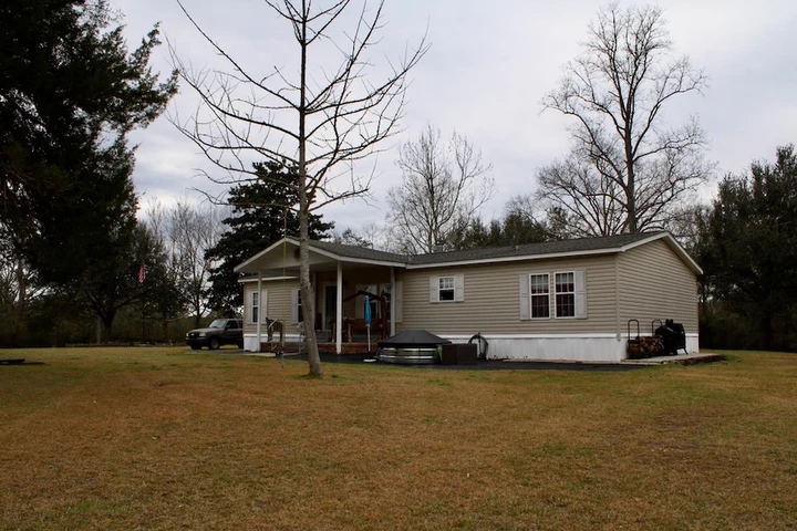 Nearby Listing Image