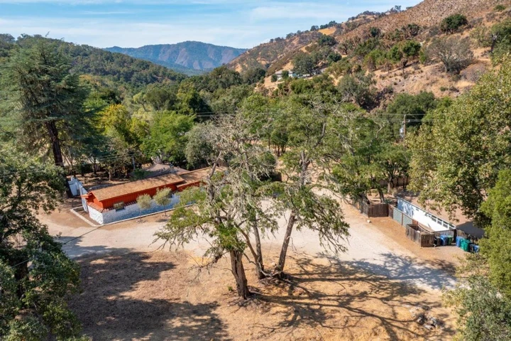 Nearby Listing Image