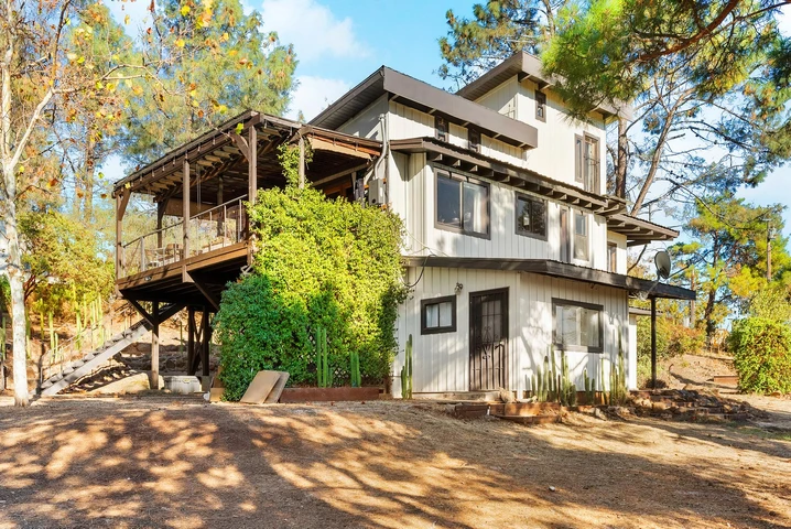 Nearby Listing Image