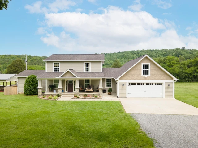 Nearby Listing Image