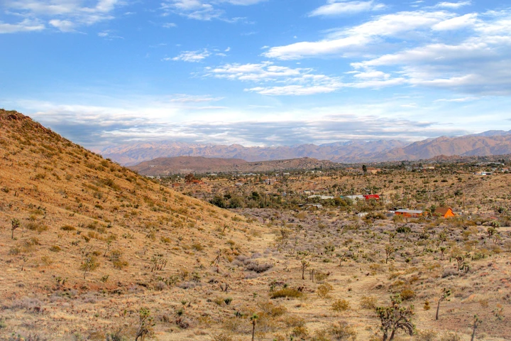 Nearby Listing Image