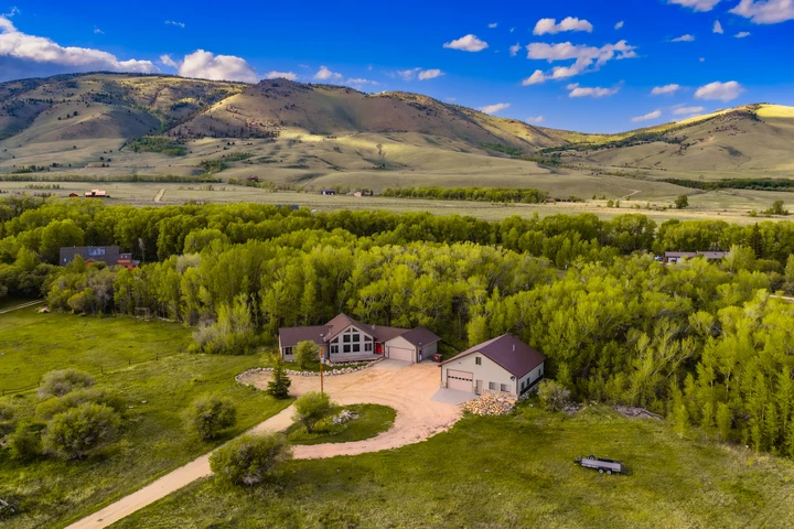 Nearby Listing Image