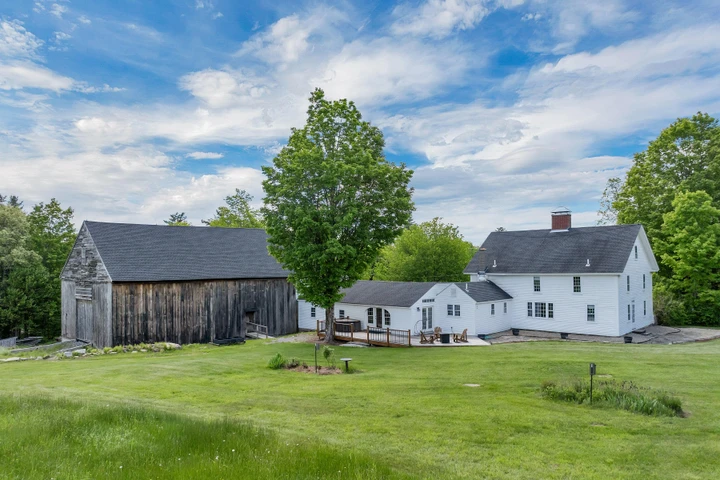 Nearby Listing Image