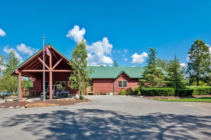 Nearby Listing Image