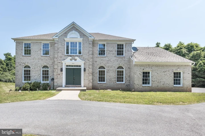 Nearby Listing Image