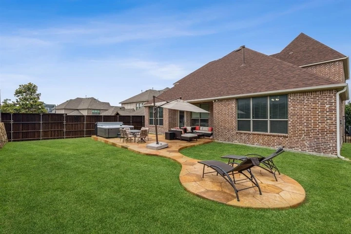 Nearby Listing Image