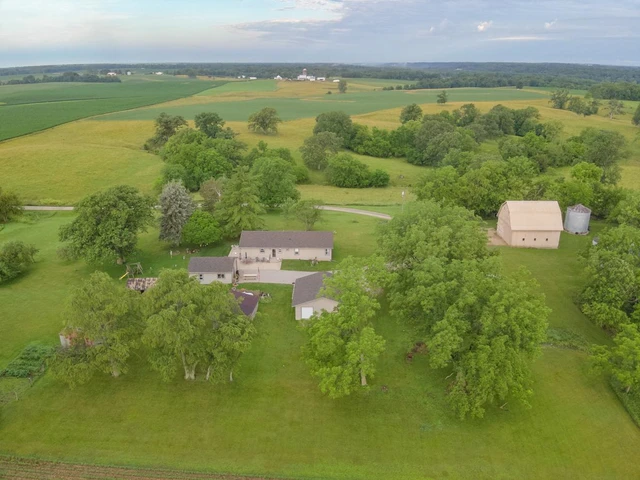 Nearby Listing Image