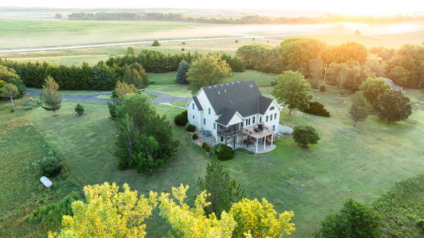 Nearby Listing Image