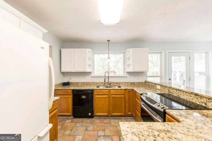 Nearby Listing Image