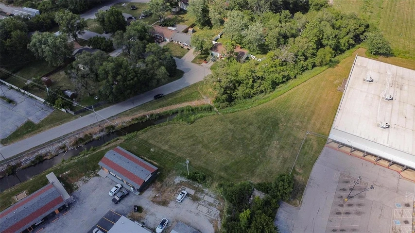 Nearby Listing Image