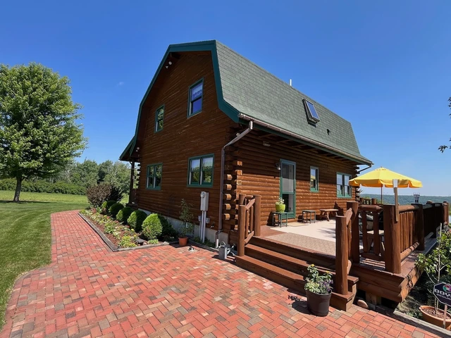 Nearby Listing Image