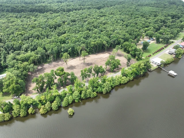 Nearby Listing Image