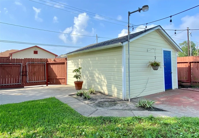 Nearby Listing Image