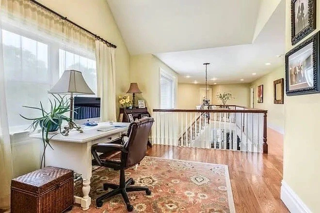 Nearby Listing Image