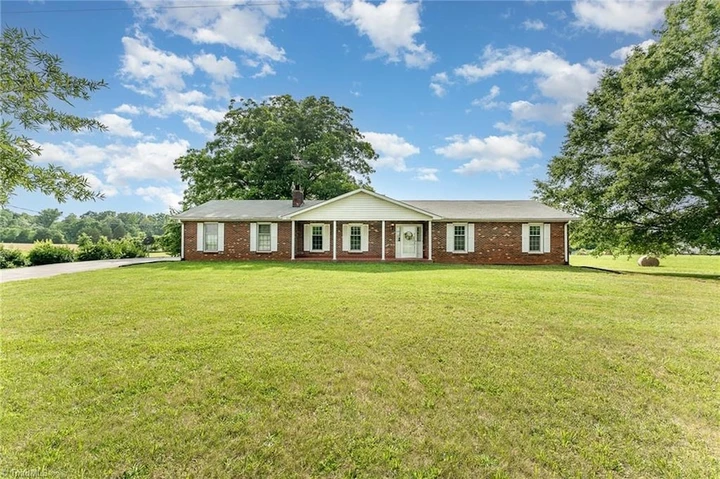 Nearby Listing Image