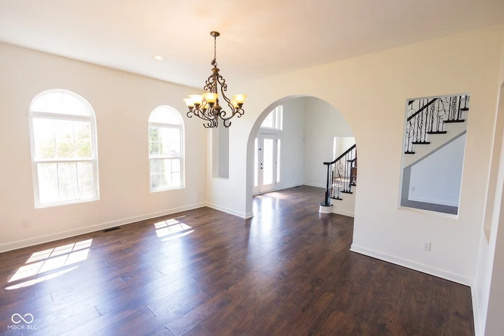 Nearby Listing Image