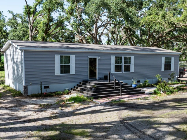 Nearby Listing Image
