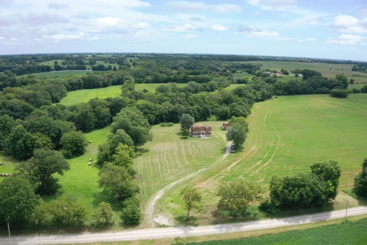 Nearby Listing Image